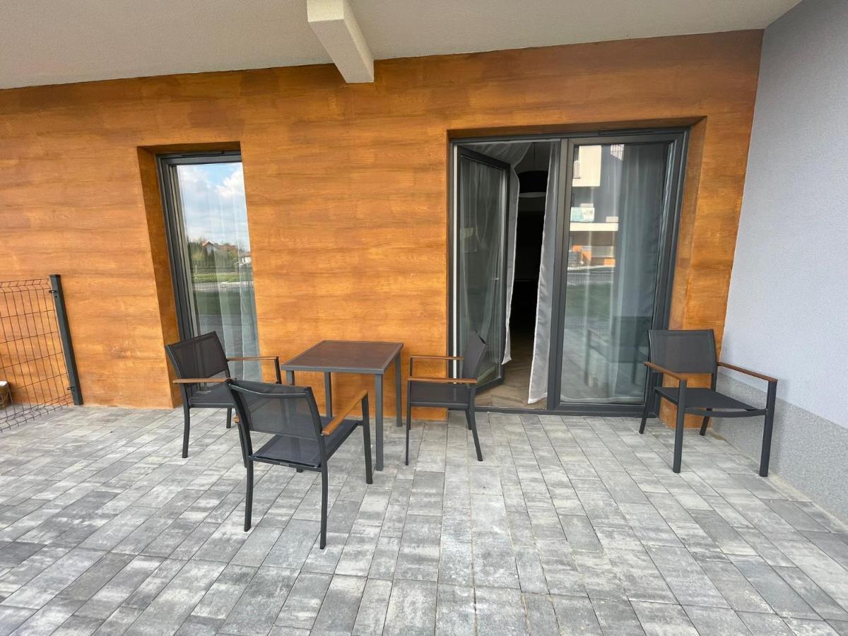 Apartament Roza 1 Zator - 2 Km Od Energylandii Exterior photo